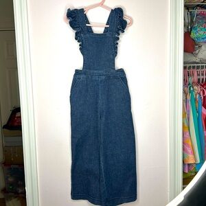 Hanna Anderson blue jean Overalls size 4. Excellent condition worn twice.